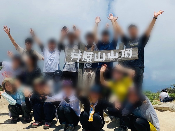 井原山登山 オオキツネノカミソ