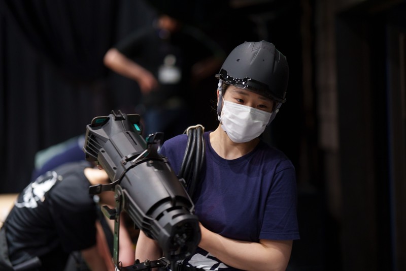 照明作業