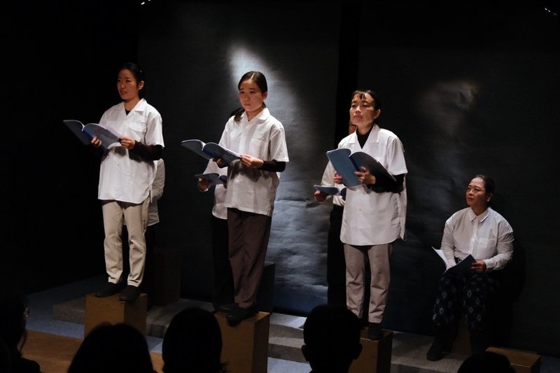 朗読劇をアトリエ公演