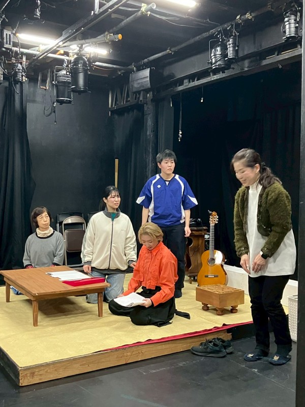 公演もやしの唄の稽古