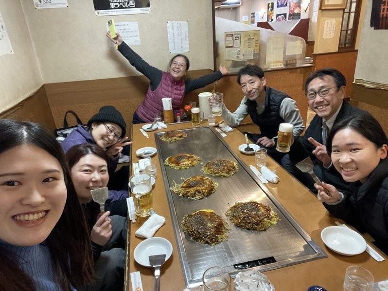 大掃除後にみんなで会食