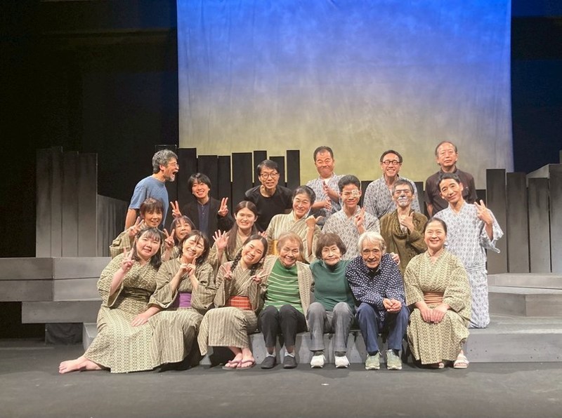 「渡る人」集合写真